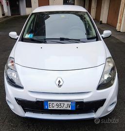Renault Clio 1.1 ok neo patentati anno 2011