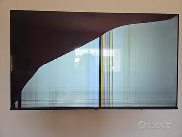 Smart TV Hisense 55" schermo rotto