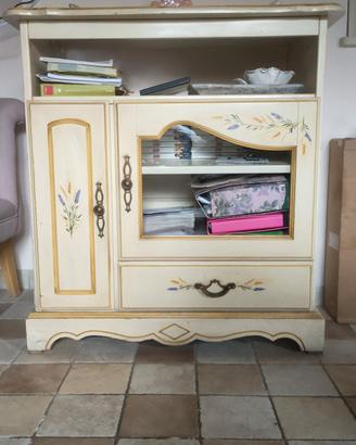 mobile TV in legno in stile veneziano