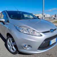 Ford Fiesta 1.4 TDCi 68CV 5 porte Titanium