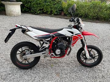 SWM SM 125 R solo 6000km