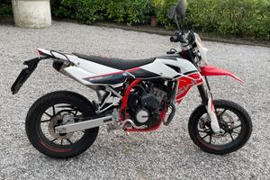SWM SM 125 R solo 6000km