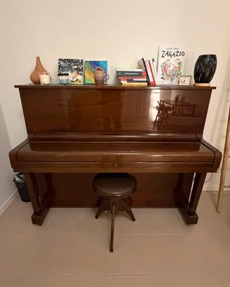Pianoforte acustico Itaki Giapponese