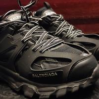 Scarpe track da ginnastica mai utilizzate