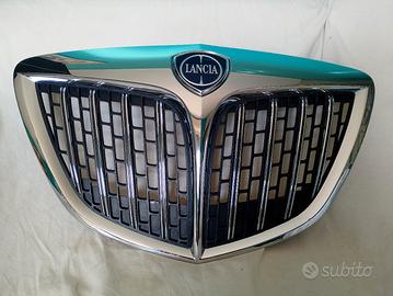 griglia anteriore mascherina lancia delta dal 2008