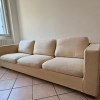 Divano lineare artigianale 4 posti in piuma d’oca