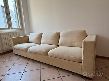 Divano lineare artigianale 4 posti in piuma d’oca