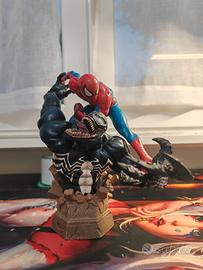 Diorama Venom Vs Spiderman Sideshow 