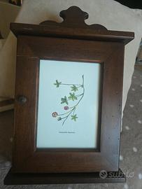 portachiavi in legno con stampa botanica