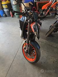 Super duke 1290 R