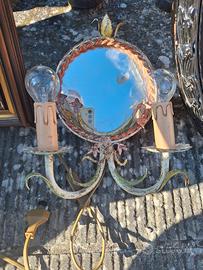 Applique vintage in metallo con specchio floreale