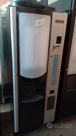 distributori automatici bianchi caffè 