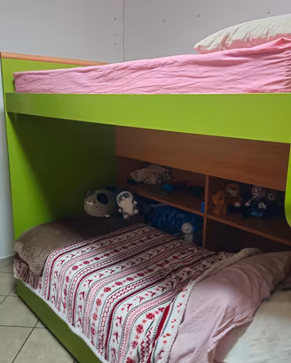 Letto a castello con gradoni e passerella