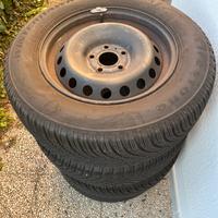 Gomme invernali Firestone Winterhawk 4 215/65 R18