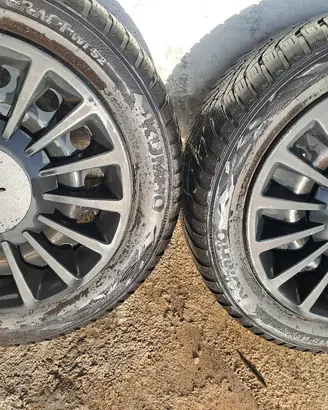 4 pneumatici Khumo  winterkraft 185/55 R15  + cerc