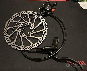 Freno anteriore shimano mt200 con disco
