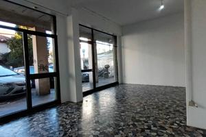 Negozio in via Bissuola