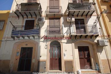 Appartamento, Borgo Vecchio, Palermo.
