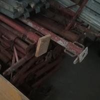 Ponteggio puntelli /cristi  pedane cavalletti 