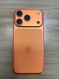 iPhone 17 PRO Orange perfetto