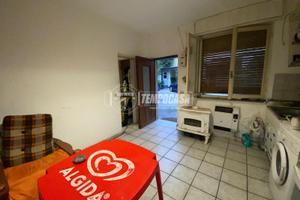 2 LOCALI COMPLETAMENTE DA RISTRUTTURARE A OSIO SOT