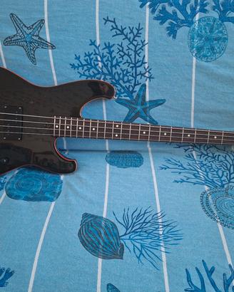 Basso elettrico Ibanez Roadstar II RB750 del 1984