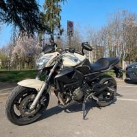 Yamaha Xj6 - xj 600 - 2011