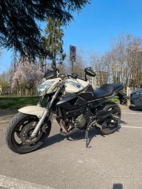Yamaha Xj6 - xj 600 - 2011