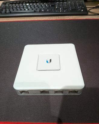 Ubiquiti UniFi Security Gateway (USG) - Router Fir