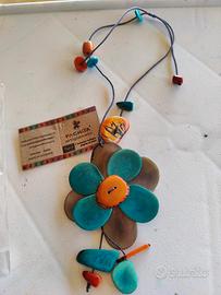 collana etnica particolare in avorio vegetale