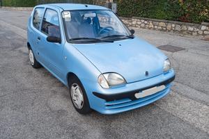 Automobile Fiat 600 S 1200