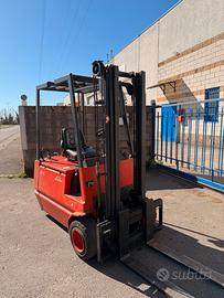 Carrello elevatore muletto elettrico LINDE E18