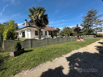 Campalto ampia villa con giardino di 1500mq