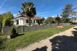 Campalto ampia villa con giardino di 1500mq