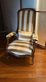 Poltrona classica in legno massello