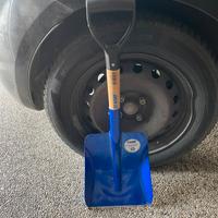 Pala da neve per auto