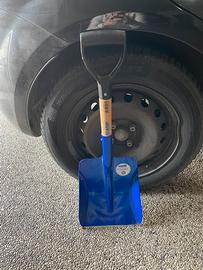 Pala da neve per auto