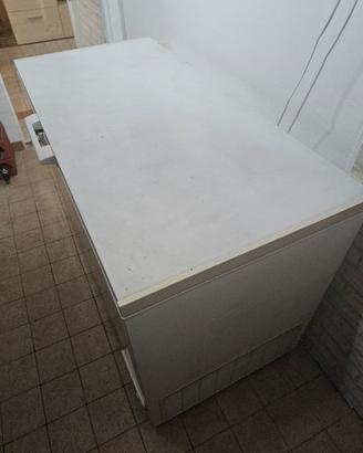 Congelatore a pozzetto Electrolux 