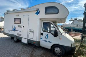 Camper mansardato Elnagh Marlin 64 anno 2003