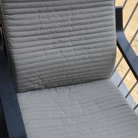 2 poltrone Ikea con poggiapiedi 