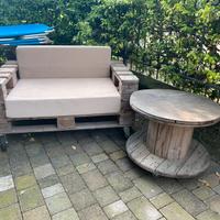 Divano 2 posti in pallets epal + tavolino bobina i
