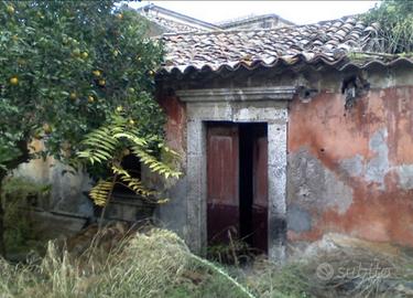 Casa Indipendente da ristrutturare giardino villa