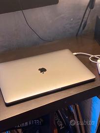 MacBook Pro 15” Retina  i9-8950HK