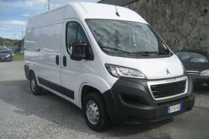 PEUGEOT Boxer 335 2.2 BLUEHDI 140 S-S PM-TM FURG