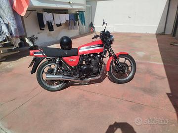 Kawasaki GPZ 550