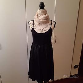 Vestito in maglina di viscosa colore nero