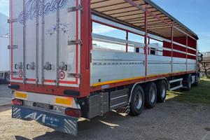 Semirimorchio centinato Scania iveco