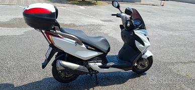 Kymco g dink 300i abs