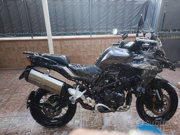 Benelli Trk 502x appena tagliandata