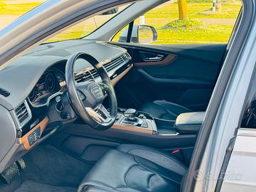 Audi q7 tiptronic quattro business plus